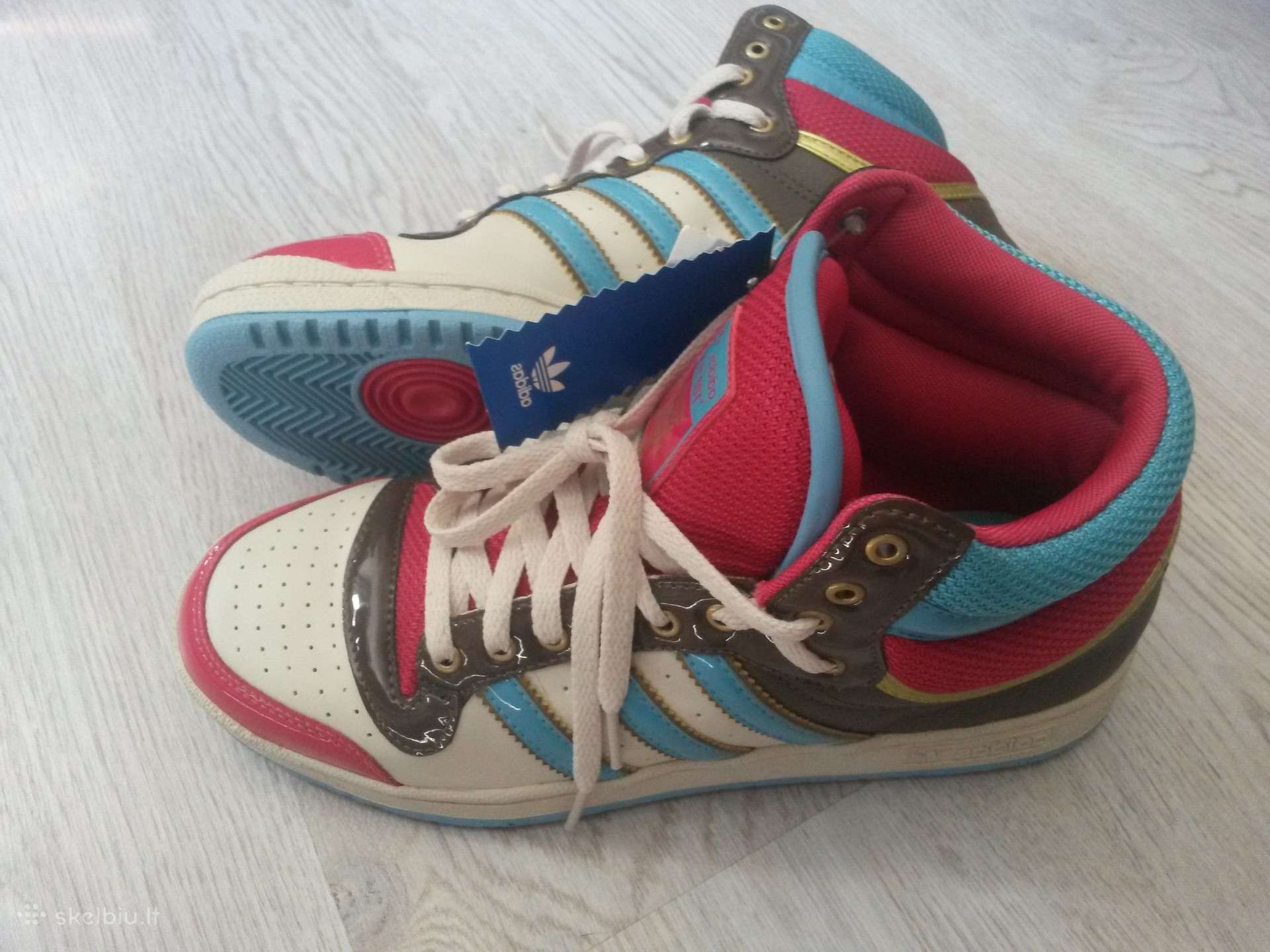 Adidas 40/41 d. odiniai