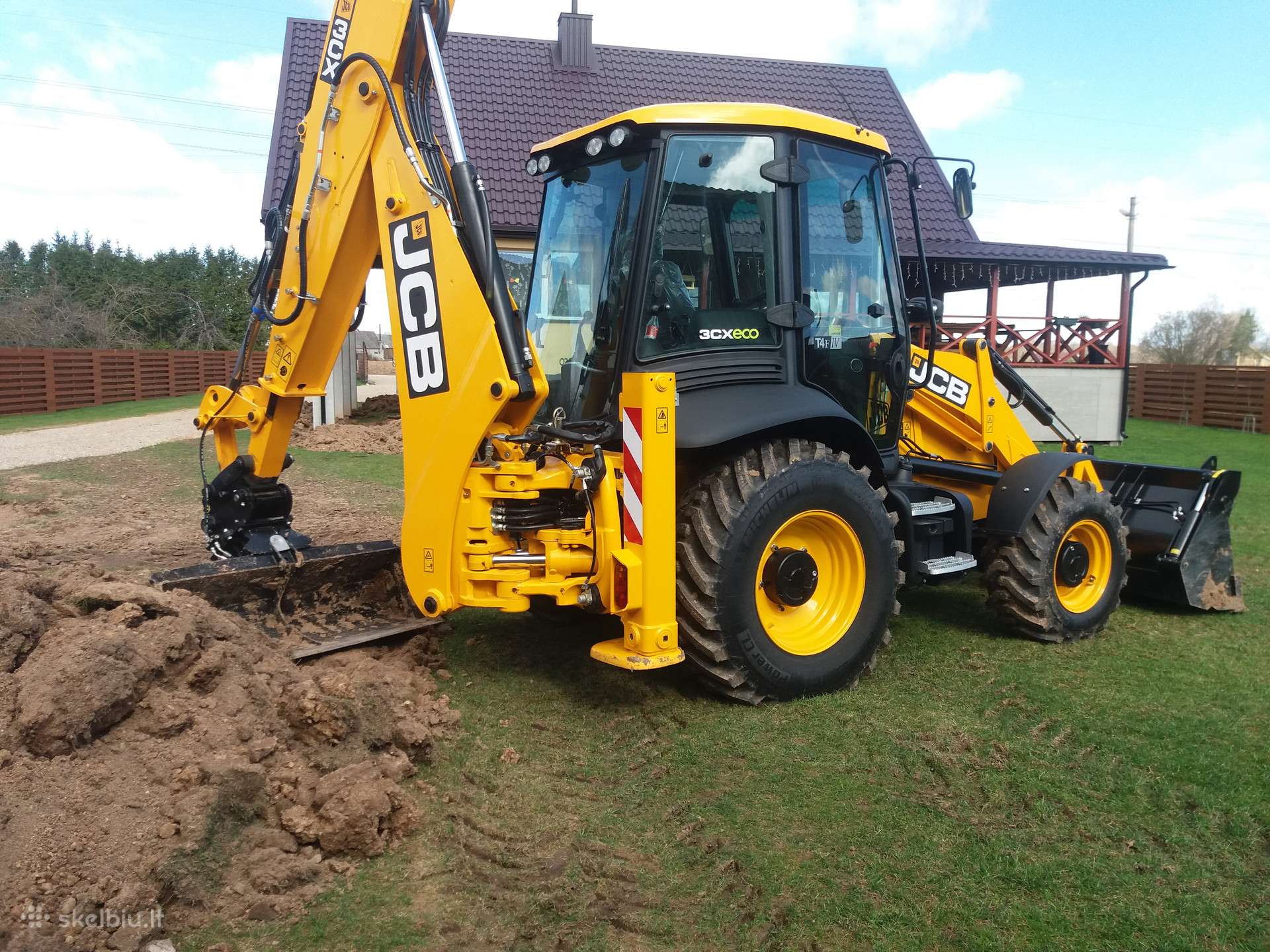 JCB Jcb 3cx Ecco, construction and road construction equipment rental