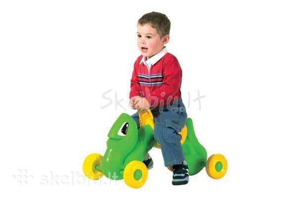 Nauja Playskool kirmėlė ant ratukų