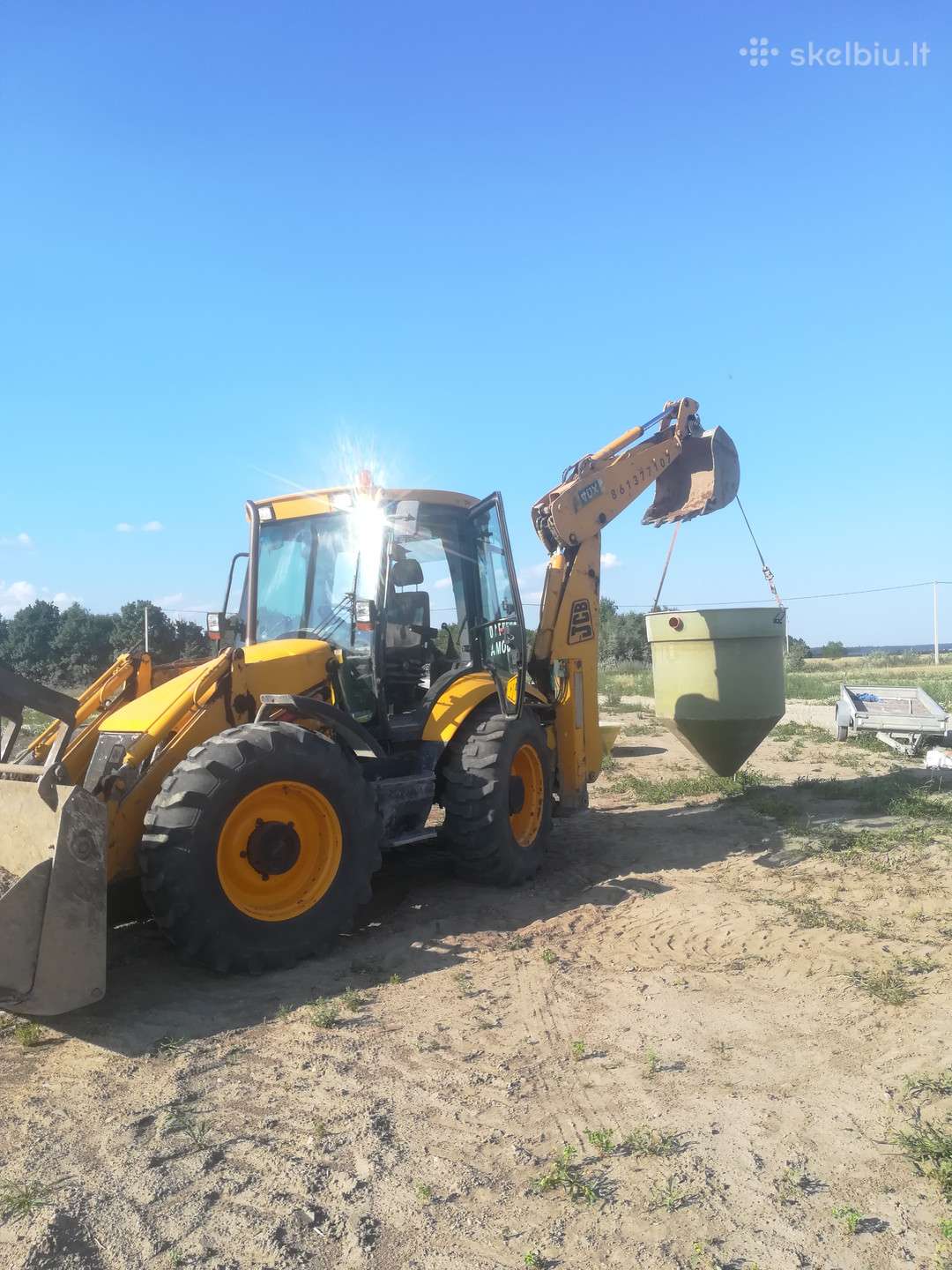 JCB 4cx, statybos transporto nuoma