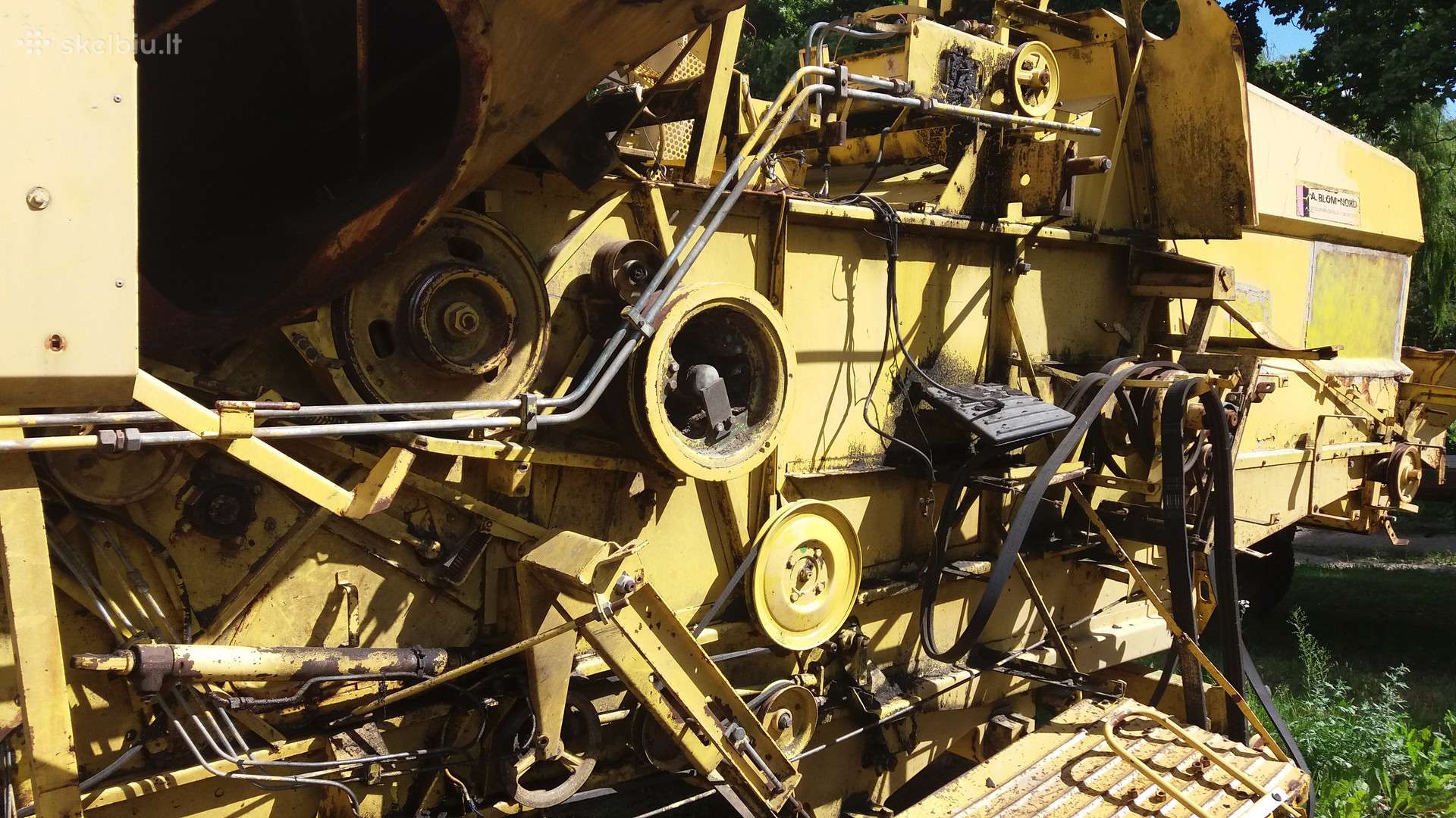 New Holland 8060, комбайны