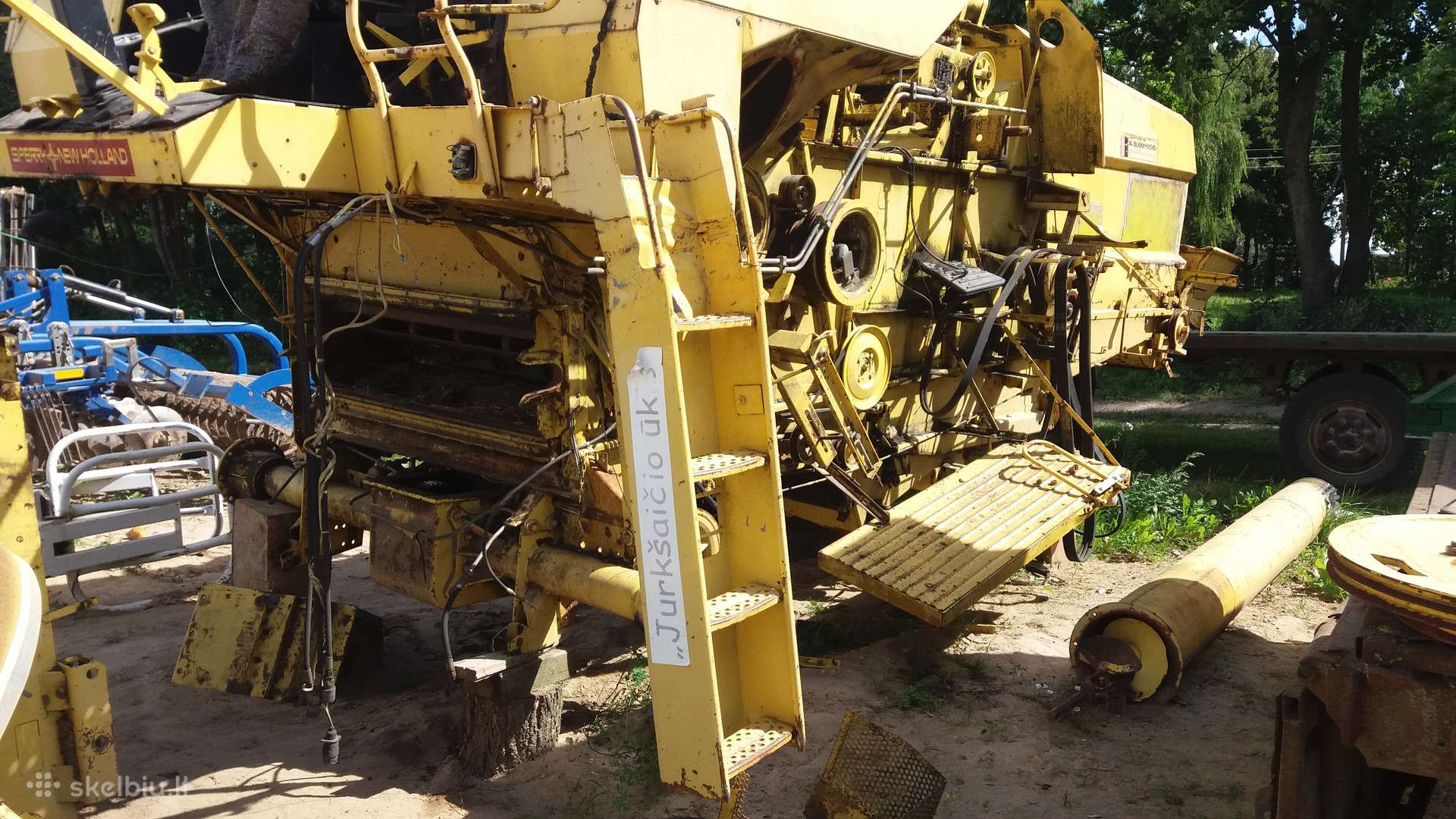 New Holland 8060, комбайны