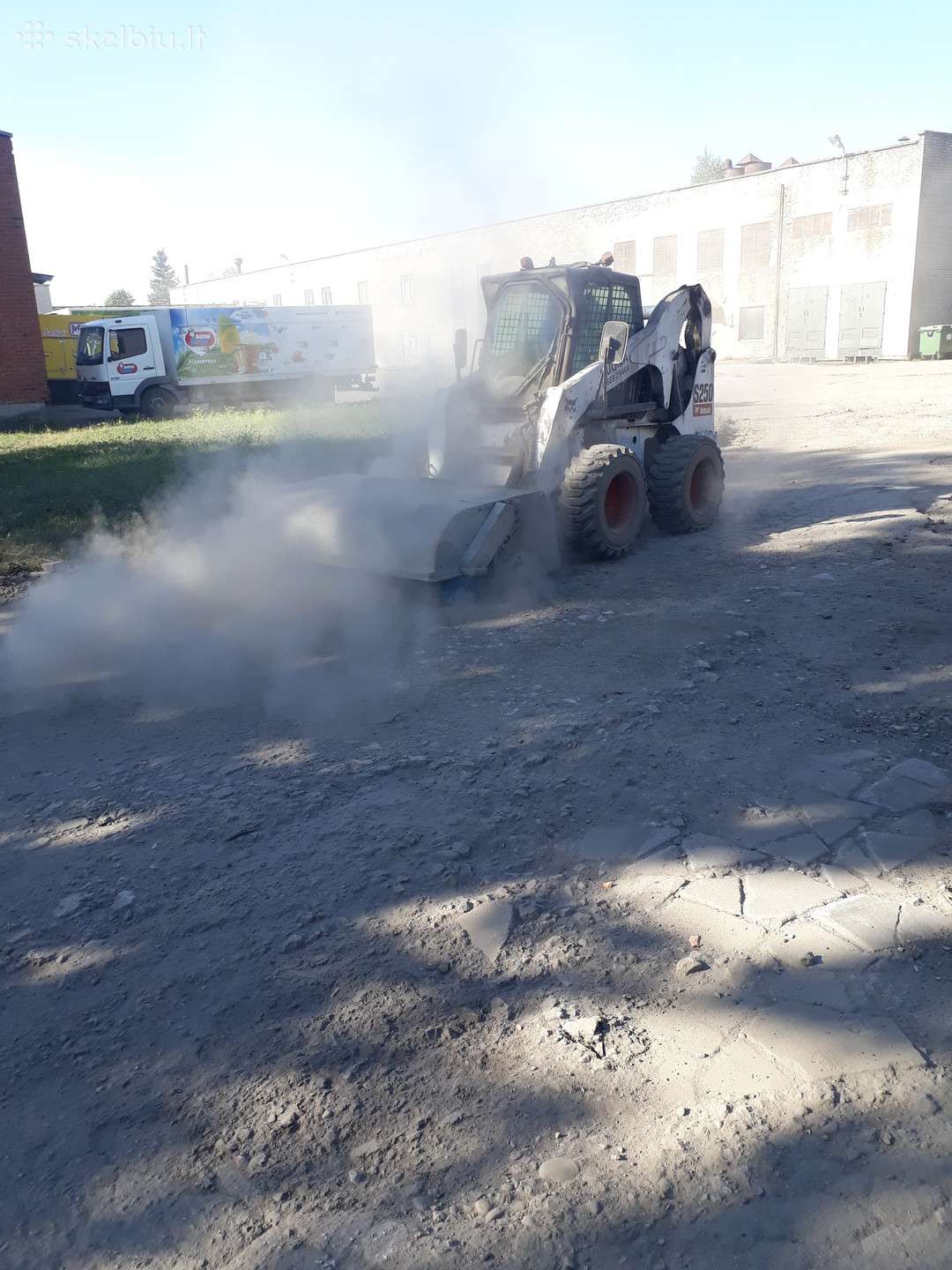 Bobcat Sr, прокат строительного транспорта
