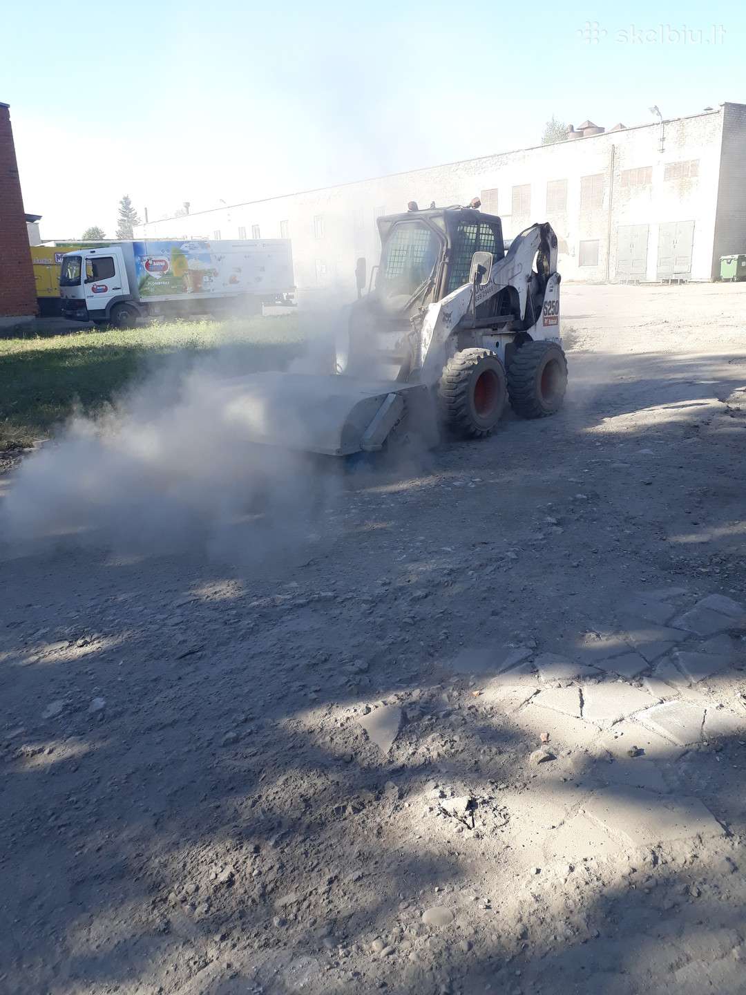 Bobcat Sr, прокат строительного транспорта